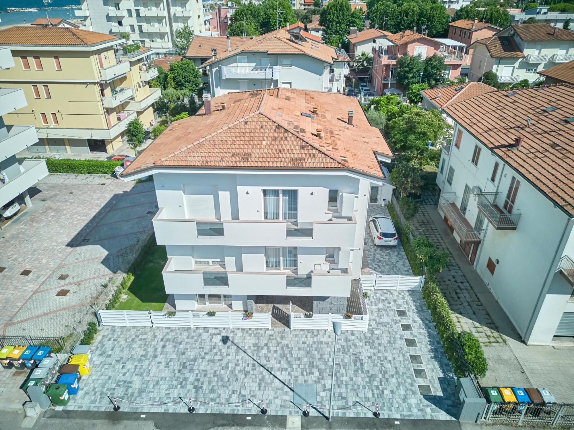 Villa Borghesi Suites Fronte Mare Rimini Eksteriør bilde