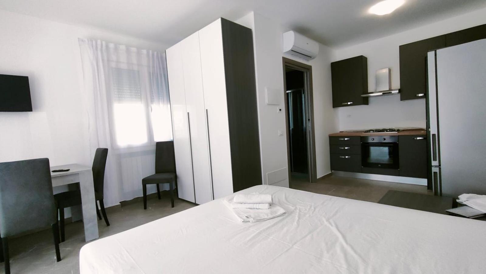 Villa Borghesi Suites Fronte Mare Rimini Eksteriør bilde